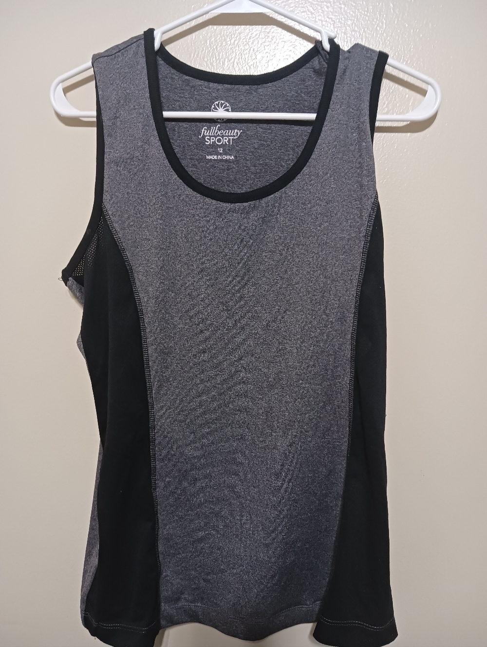 Fullbeauty Sport Women’s Gray & Black Athletic Tank Top Small(12) A-6